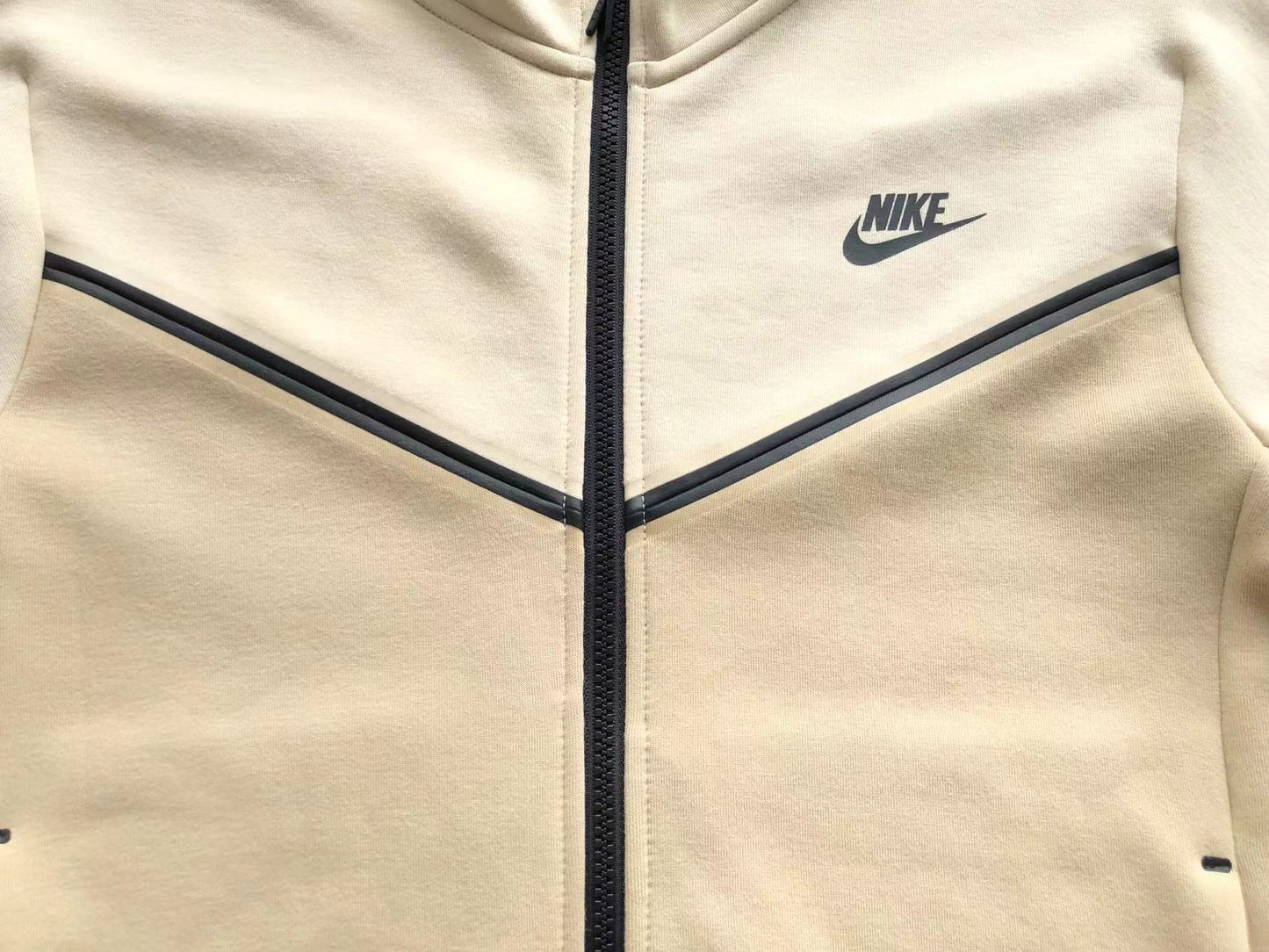 Tracksuit - Cream